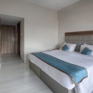 Lake-Facing Rooms